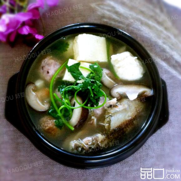 鲫鱼锅