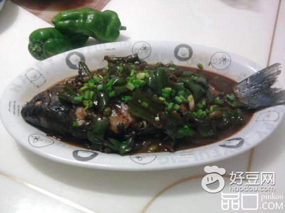 青椒红烧鲫鱼
