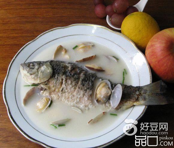 奶汤鲫鱼