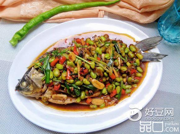 毛豆烧鲫鱼
