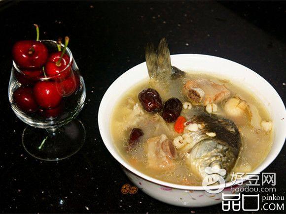 清补鲫鱼汤