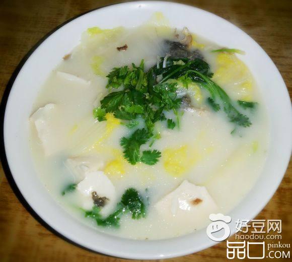 鲫鱼大白菜豆腐汤