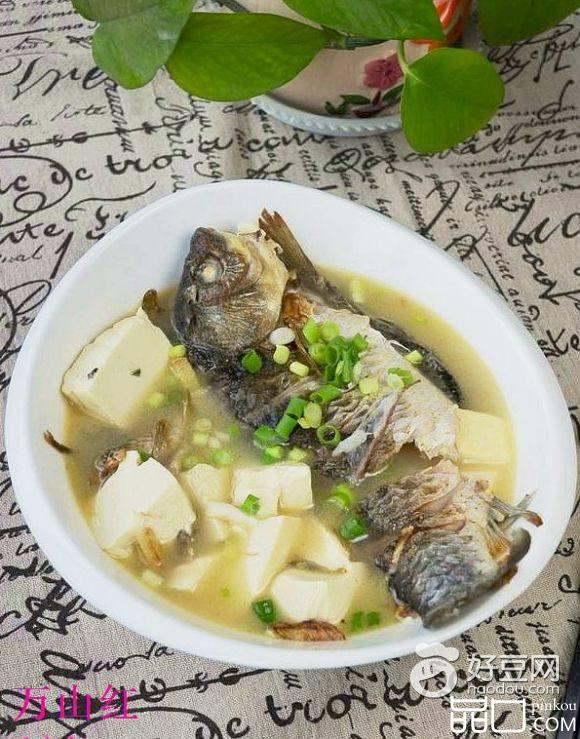 鱼炖豆腐