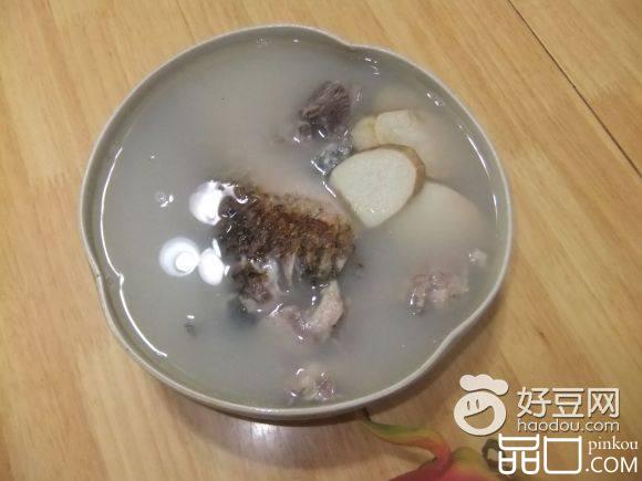 山药鲫鱼猪骨汤