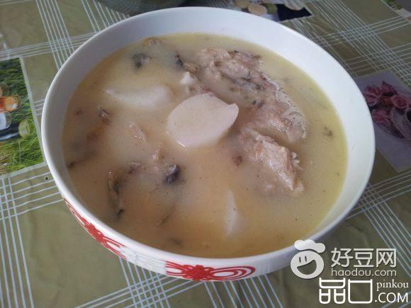淮山鲫鱼汤