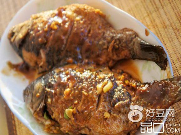 红酒烧鲫鱼