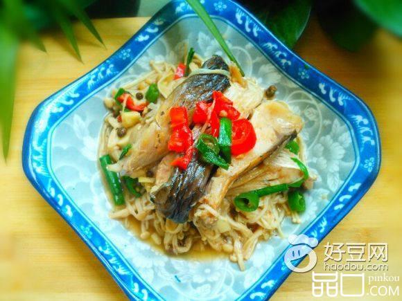 金针菇香炒鱼块