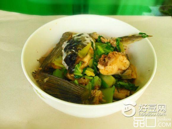 香炖荠菜草鱼