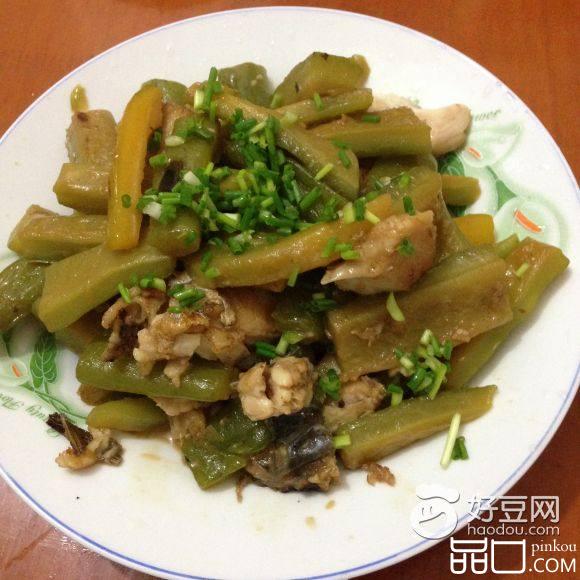 草鱼焖凉瓜