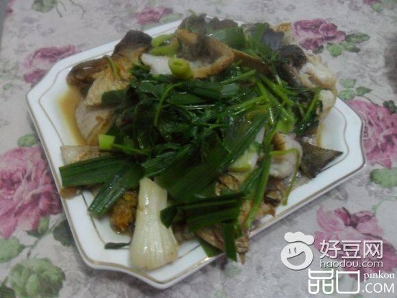 蒜苗烧草鱼