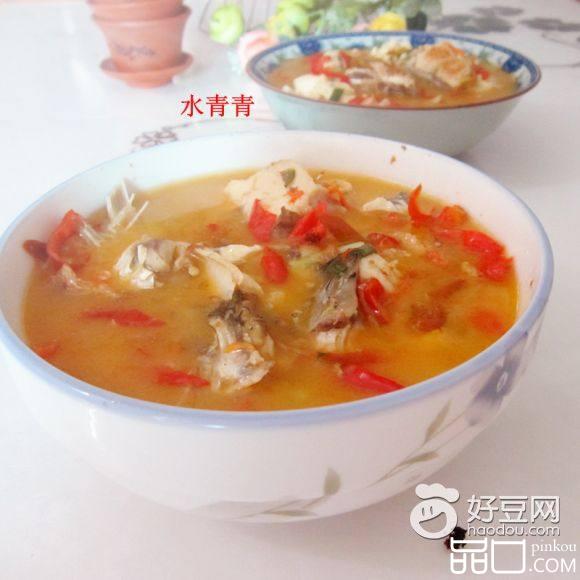 红辣椒煮鱼