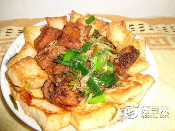 草鱼焖豆腐
