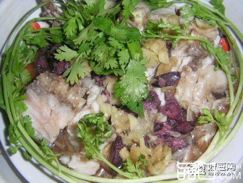 榄角蒸草鱼