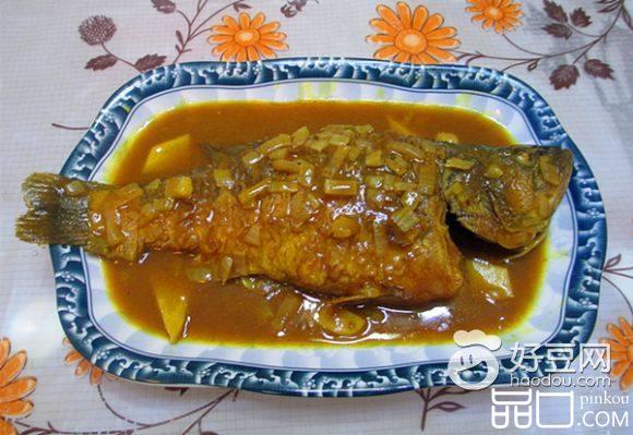 咖喱红烧鲈鱼