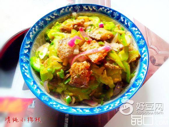 农家苦瓜炒带鱼