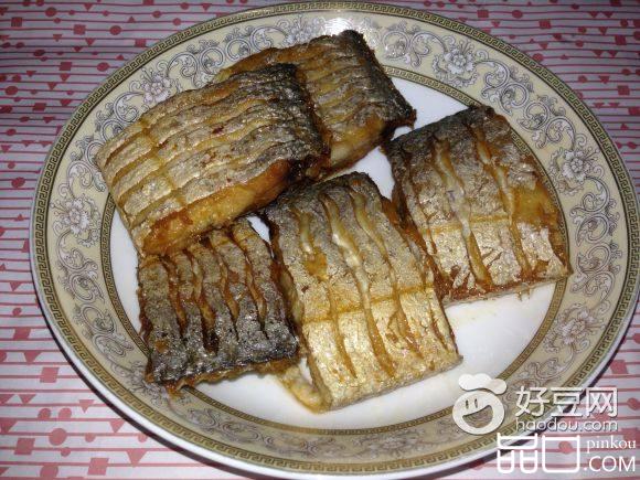 油煎带鱼