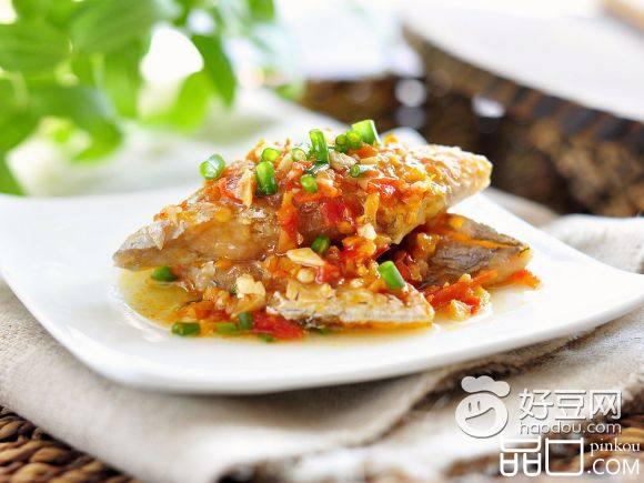 辣椒蒸带鱼