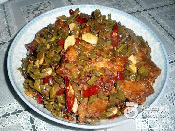 酸豆角烧带鱼