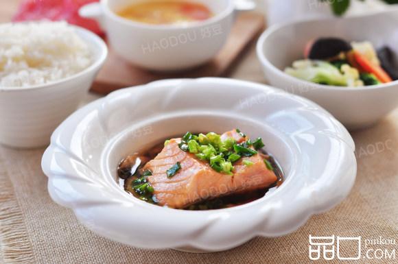 菌香葱油三文鱼