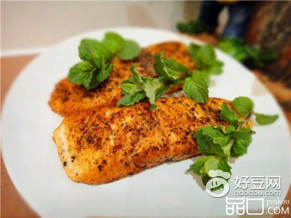 香煎胡椒三文鱼