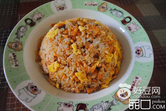 三文鱼炒蛋饭