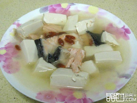 三文鱼豆腐汤
