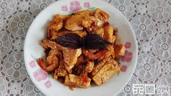 虾仁炒豆腐