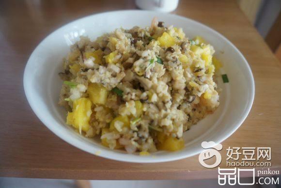 菠萝二米饭