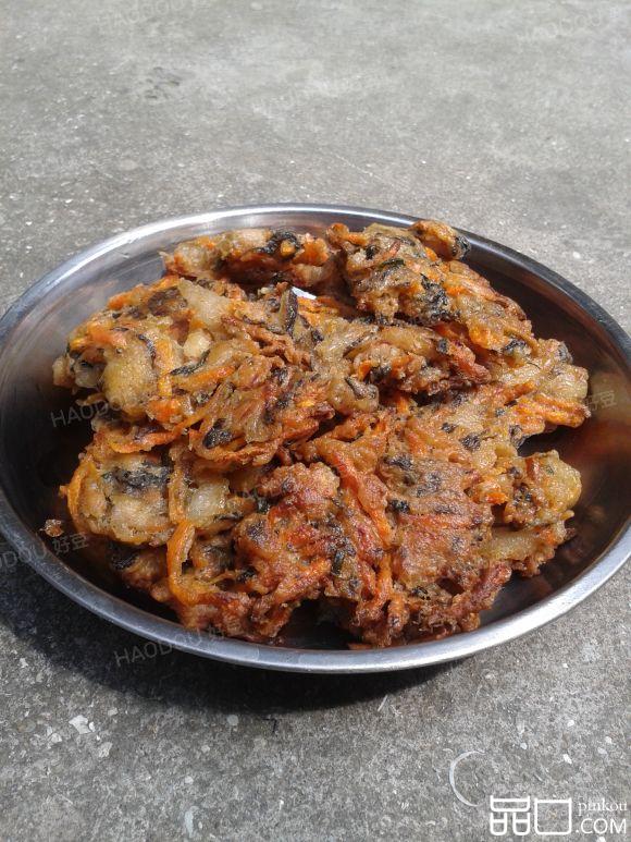 炸红萝卜紫菜五花肉饼