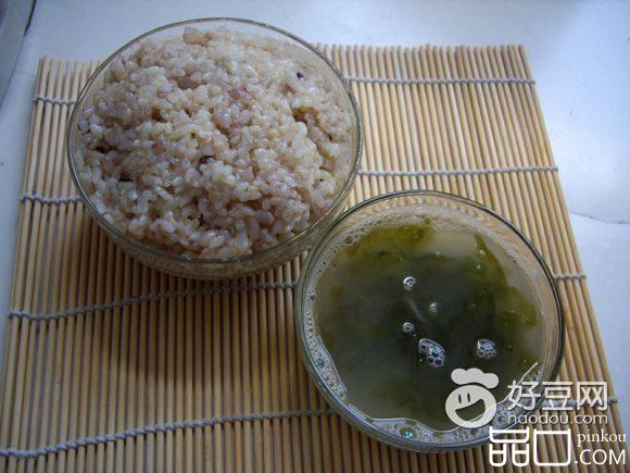 酱油炒饭紫菜汤套餐