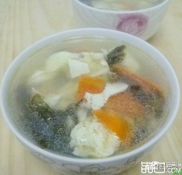 紫菜豆腐蛋花汤