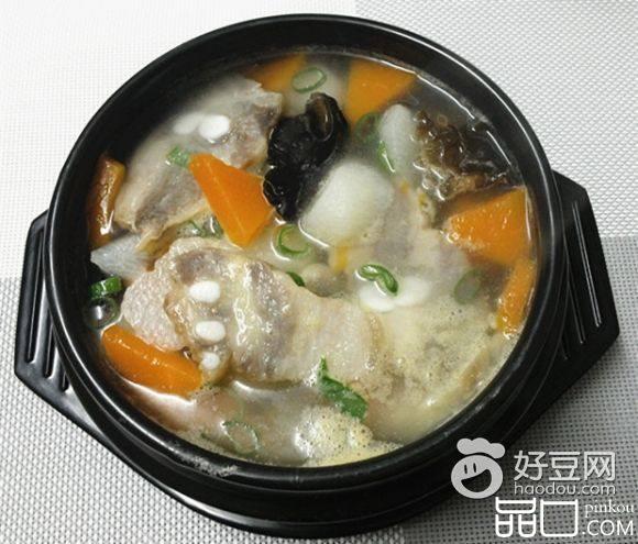 山药南瓜咸肉煲