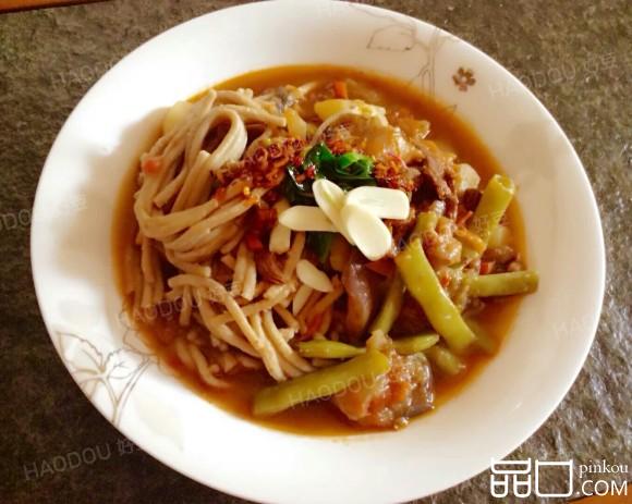 莜面饸饹配熬菜