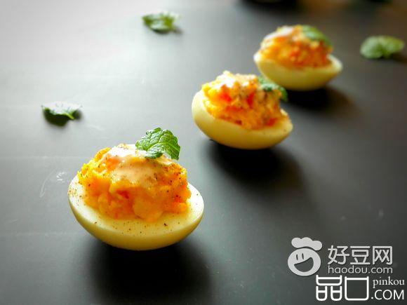 焙煎芝麻鸡蛋沙拉杯