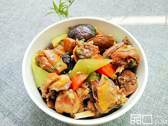秘烧啤酒鸡块