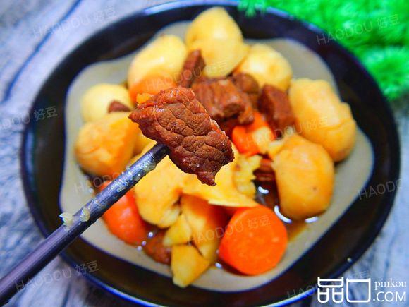 小土豆烧牛腩