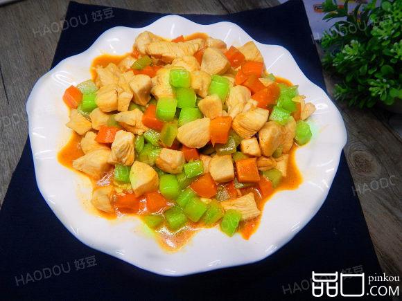 糖醋酱莴笋鸡丁