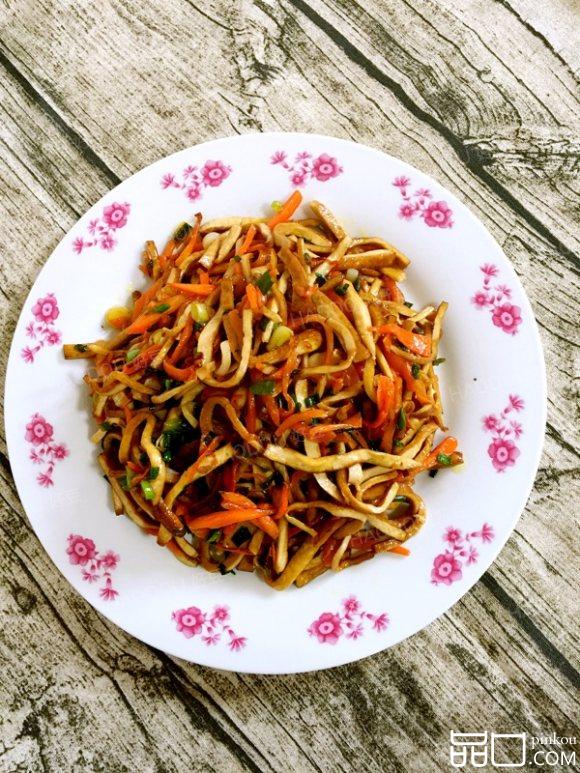 胡萝卜蚝油炒豆干