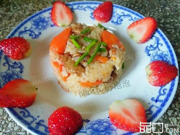 鸡肉胡萝卜焖饭