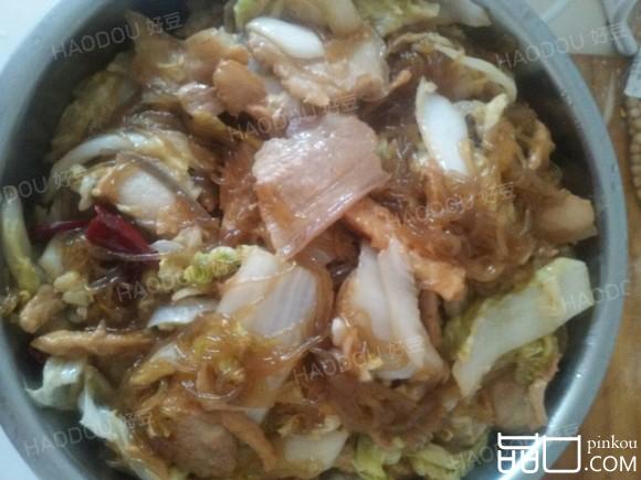 莲藕丸子猪肉白菜炖粉