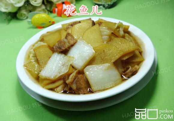 猪肉白菜煮土豆