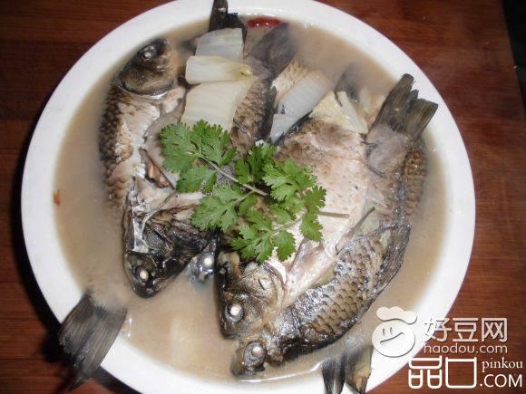 鲫鱼烧白菜