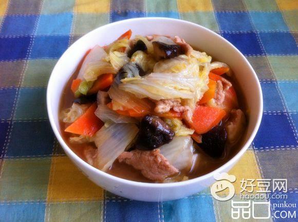 白菜香菇胡萝卜炒肉