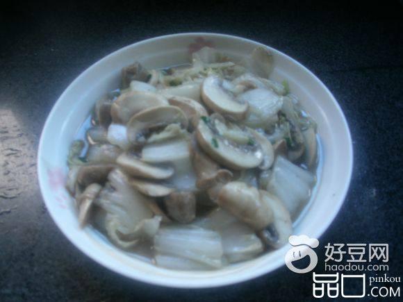 蘑菇烩白菜