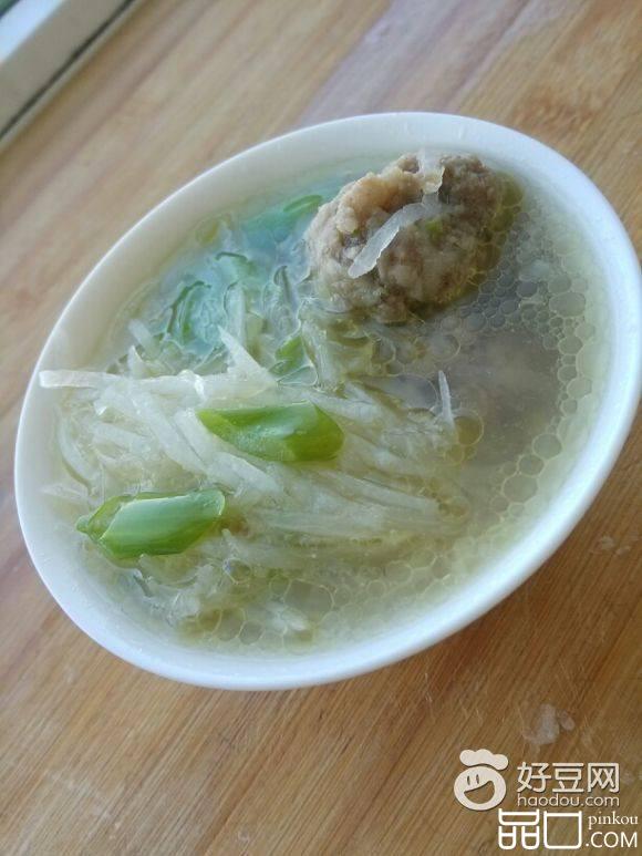 萝卜猪肉丸子汤