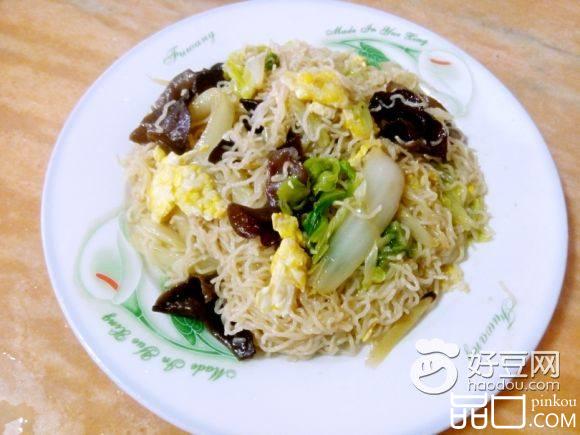黑白菜鸡蛋炒粉