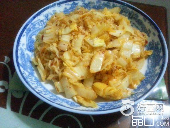 白菜炒方便面