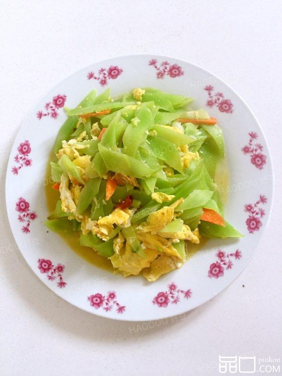 莴笋炒鸡蛋
