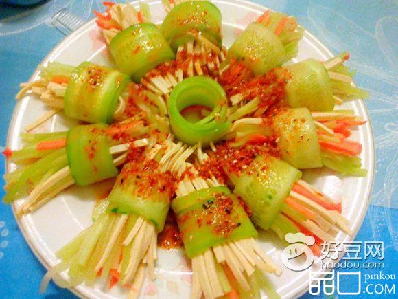 黄瓜时蔬卷