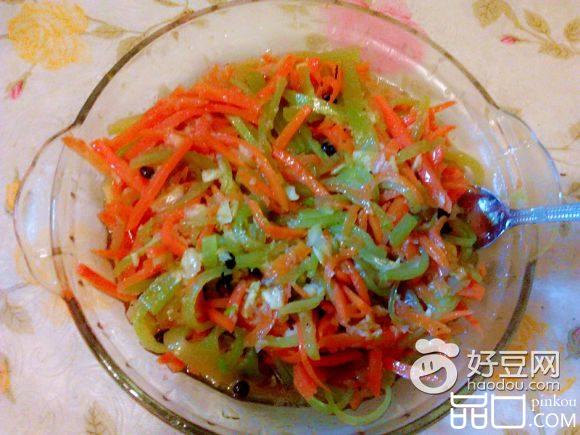 蒜泥莴笋